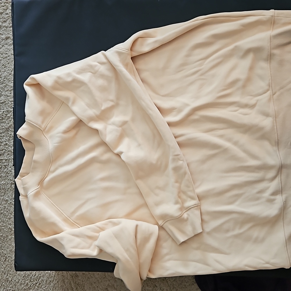 Cozy sweatshirt. Fabletics. 1x